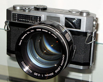 Фотоаппарат Canon 7 с объективом Canon 50mm f0.9